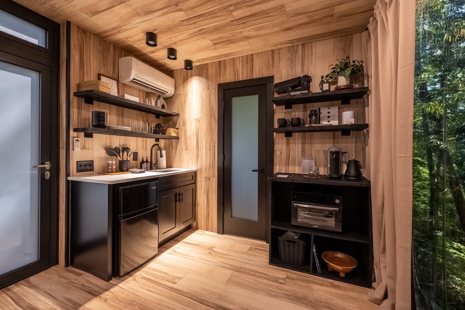 d4722c61-9c87-45cb-b390-d892480980a2